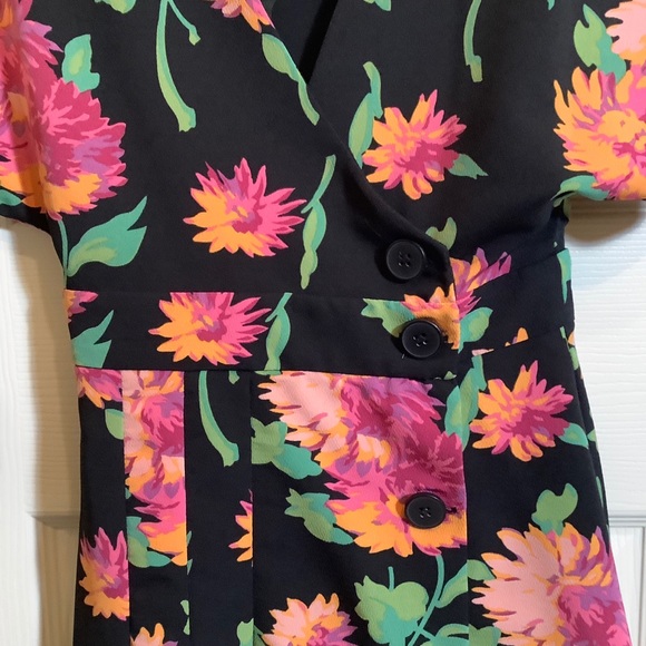 Zara - Picture 2 of 4